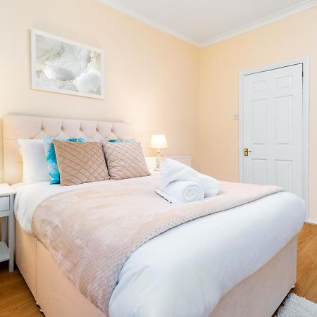 Luxury 3 Bedroom House - Harborne - Parking - Garden - Wifi & Netflix 122G Birmingham Exterior foto