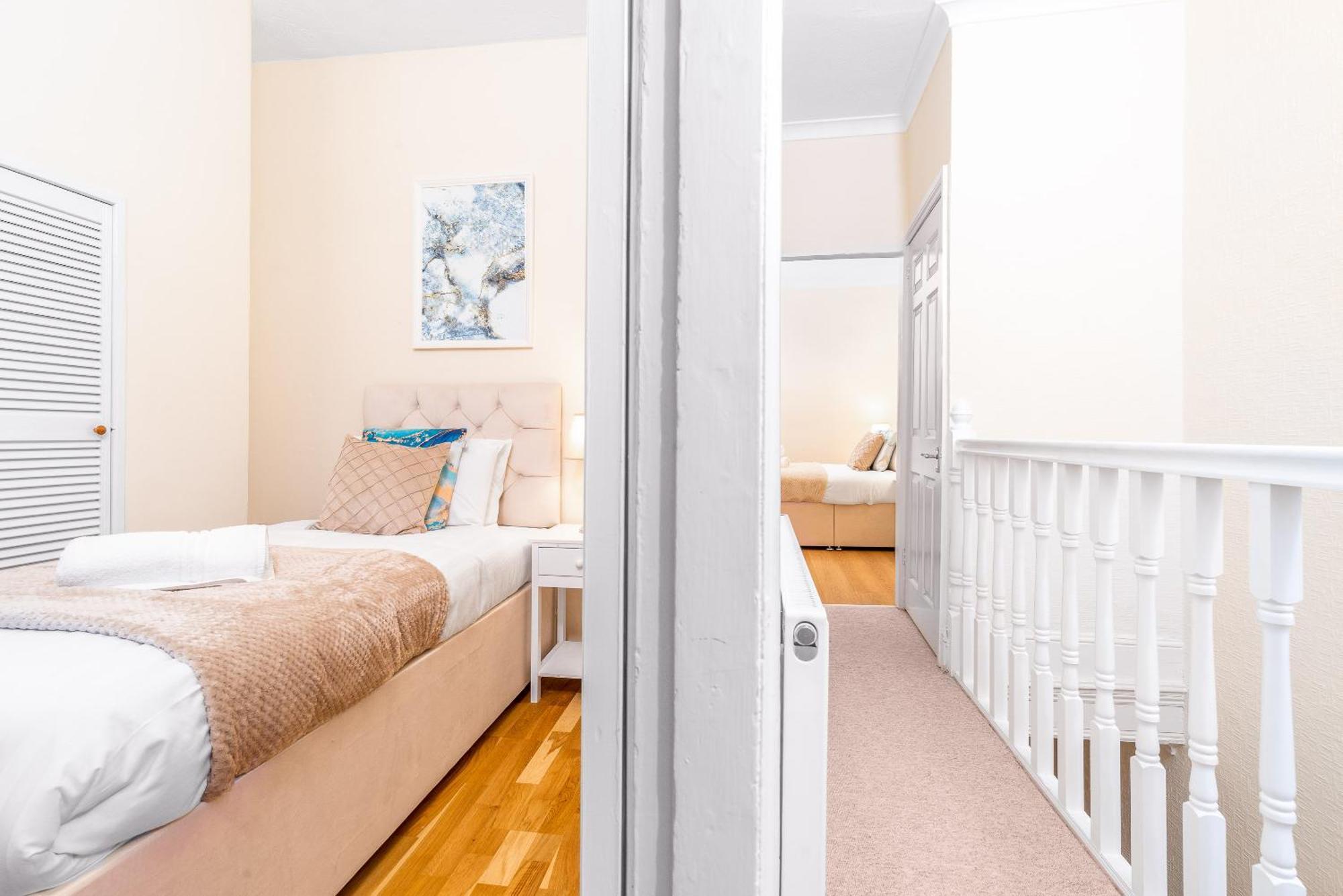 Luxury 3 Bedroom House - Harborne - Parking - Garden - Wifi & Netflix 122G Birmingham Exterior foto